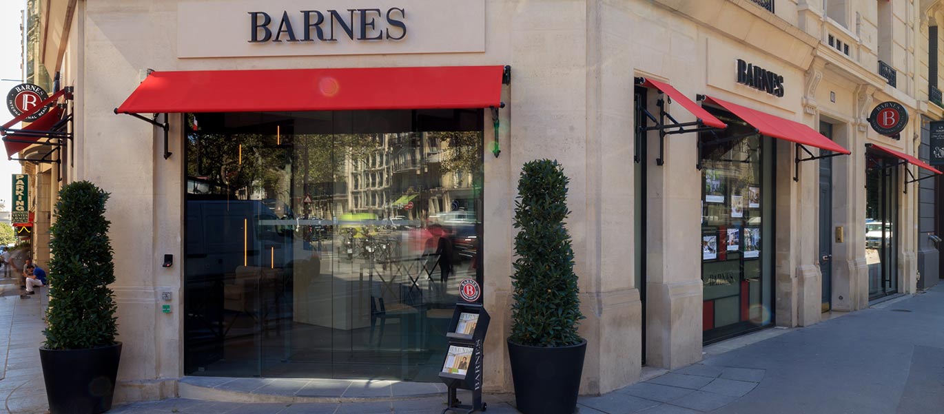 BARNES Rentals Trocadéro